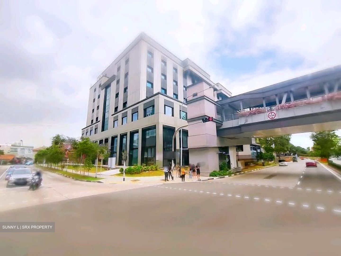 Tampines Central 1 (D18), Retail #631473751